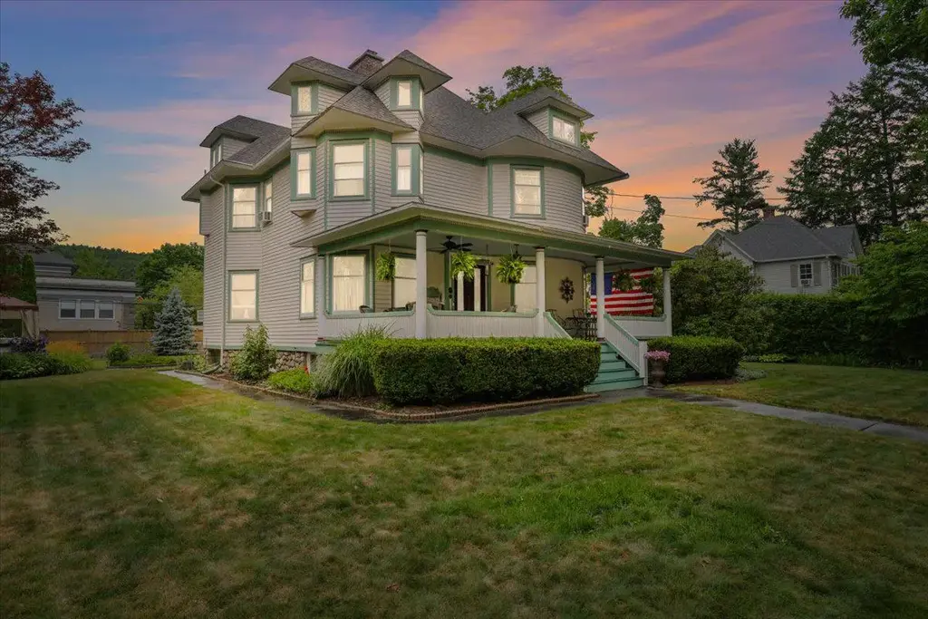 206 W Ann St, MILFORD