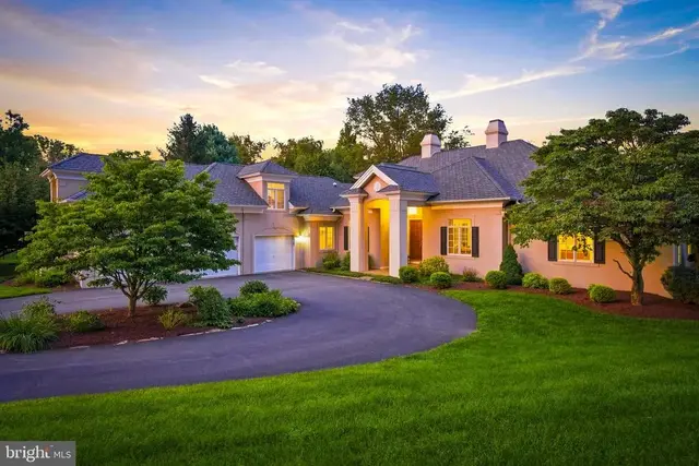 3 Zachary Dr, West Chester