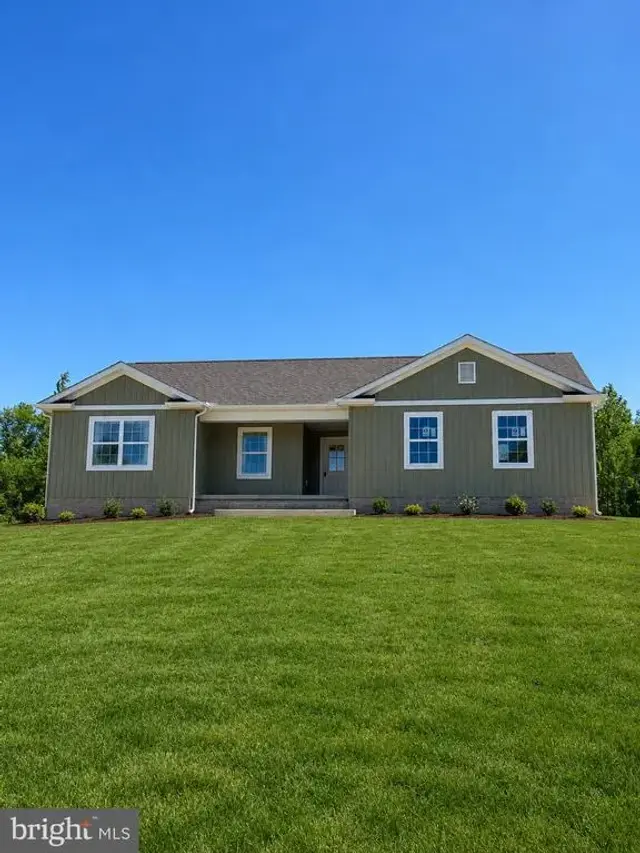 10918 Deerwood Dr, Mercersburg