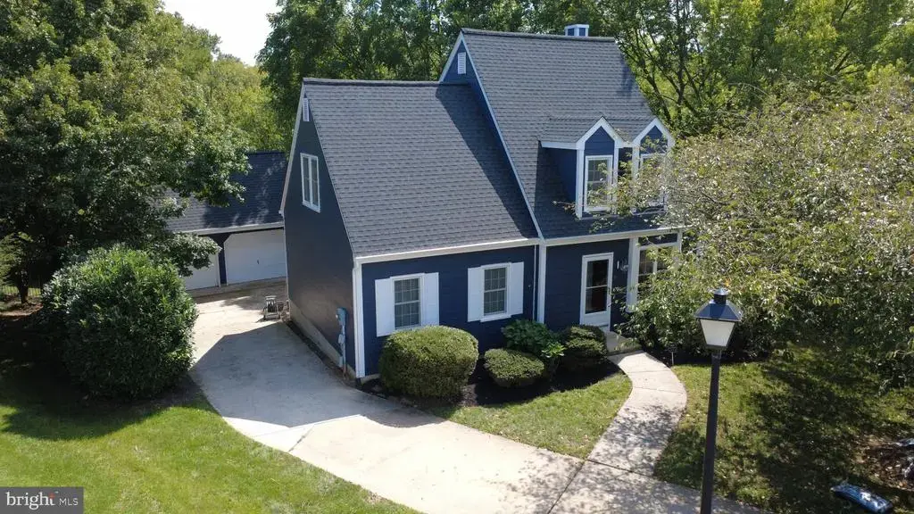 7 Eastern Cir, MIDDLETOWN