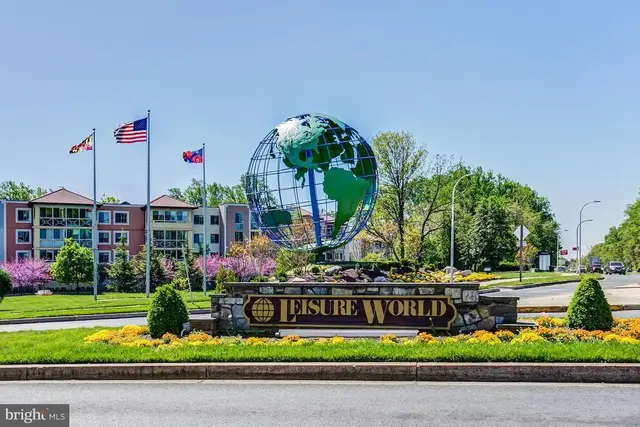 3005 S Leisure World Blvd #423, Silver Spring