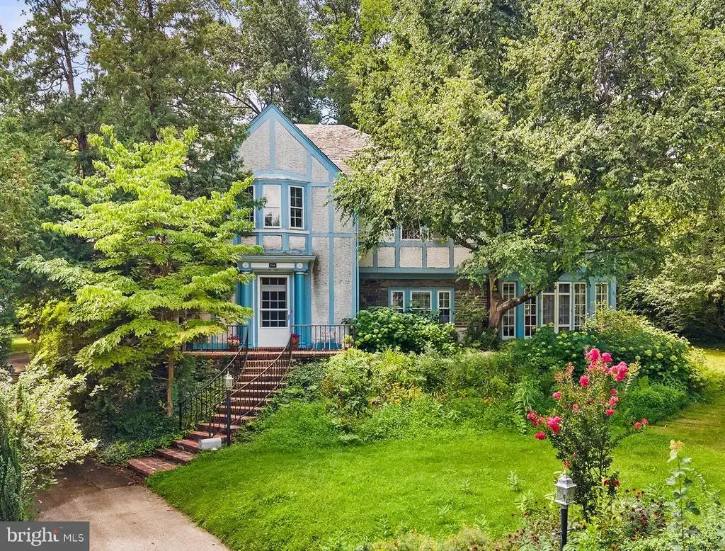 206 N Bowman Ave, MERION STATION