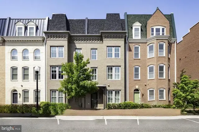 2216 Main Line Blvd, Alexandria