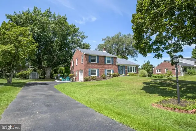 107 Cameron Dr, Wallingford