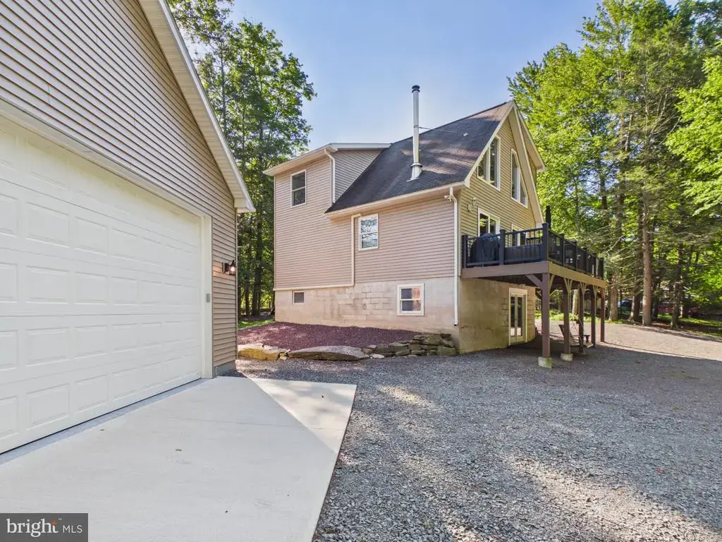 1008 Canoochee Ct, LAKE ARIEL