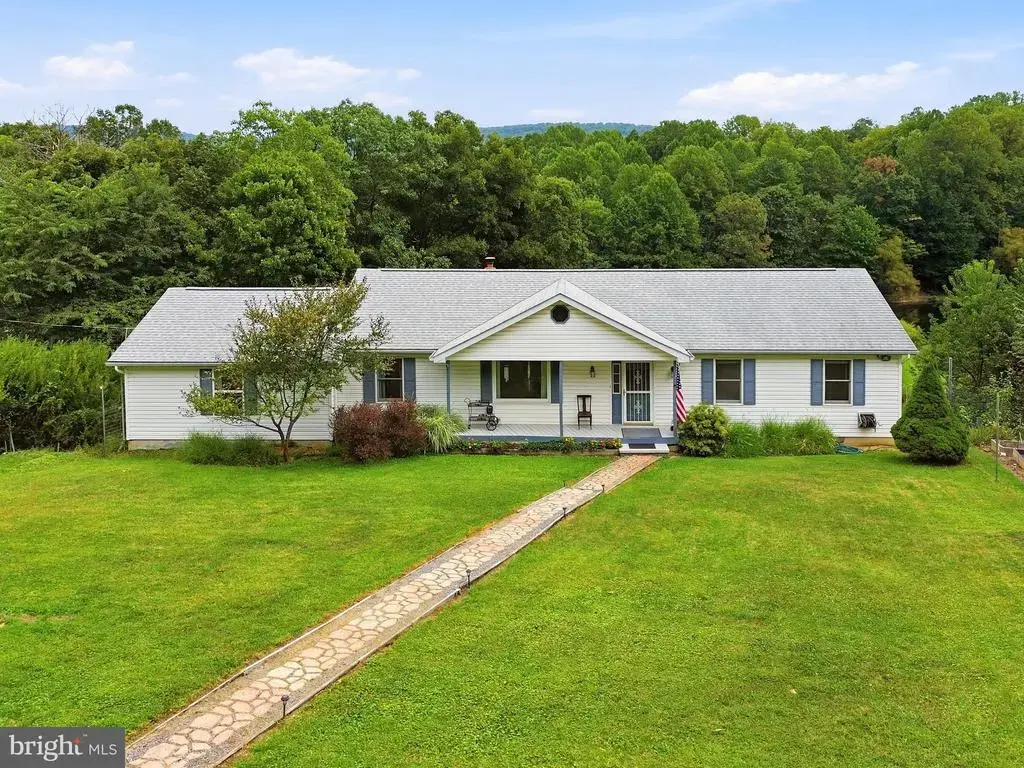376 Black Twig Rd, LINDEN