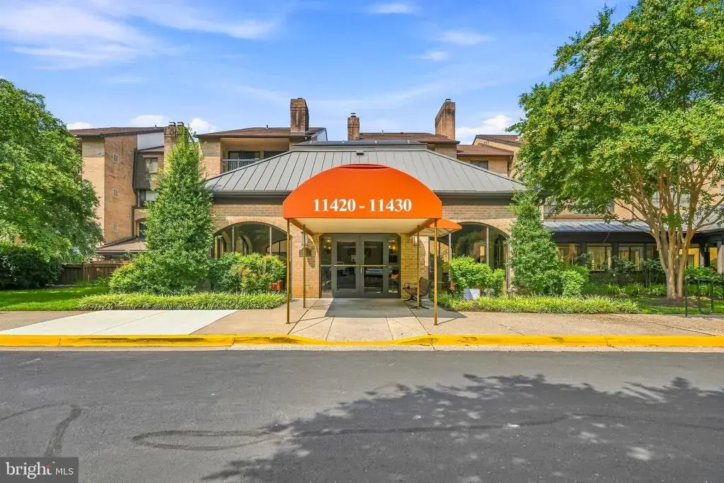 11430 Strand Dr #111, ROCKVILLE