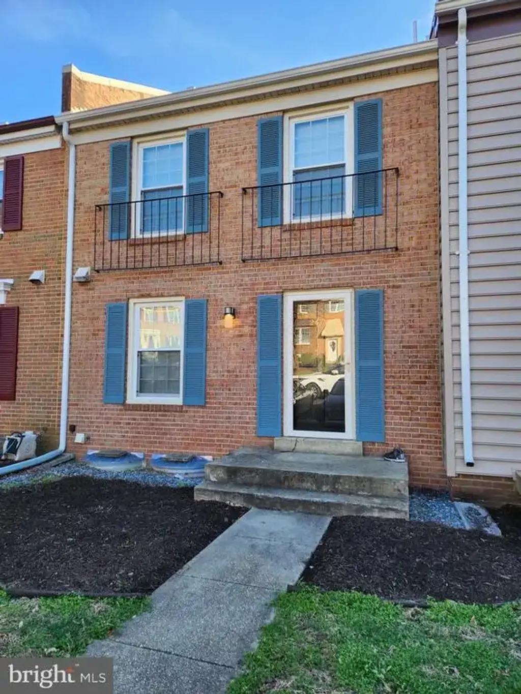 2475 Windbreak Dr, ALEXANDRIA
