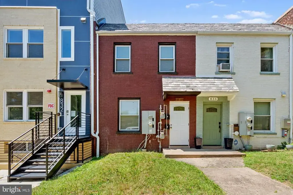 834 19th St Ne, WASHINGTON