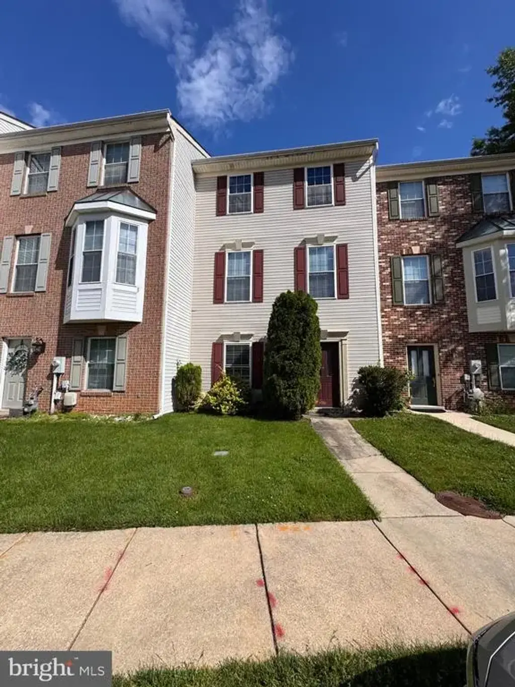 7541 Moraine Dr, HANOVER