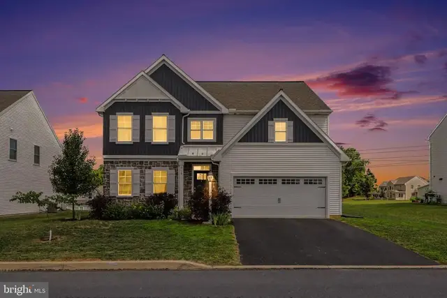 713 Evelyn Ave, Mechanicsburg