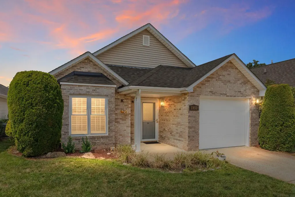 1853 Rosser Ln, WINCHESTER