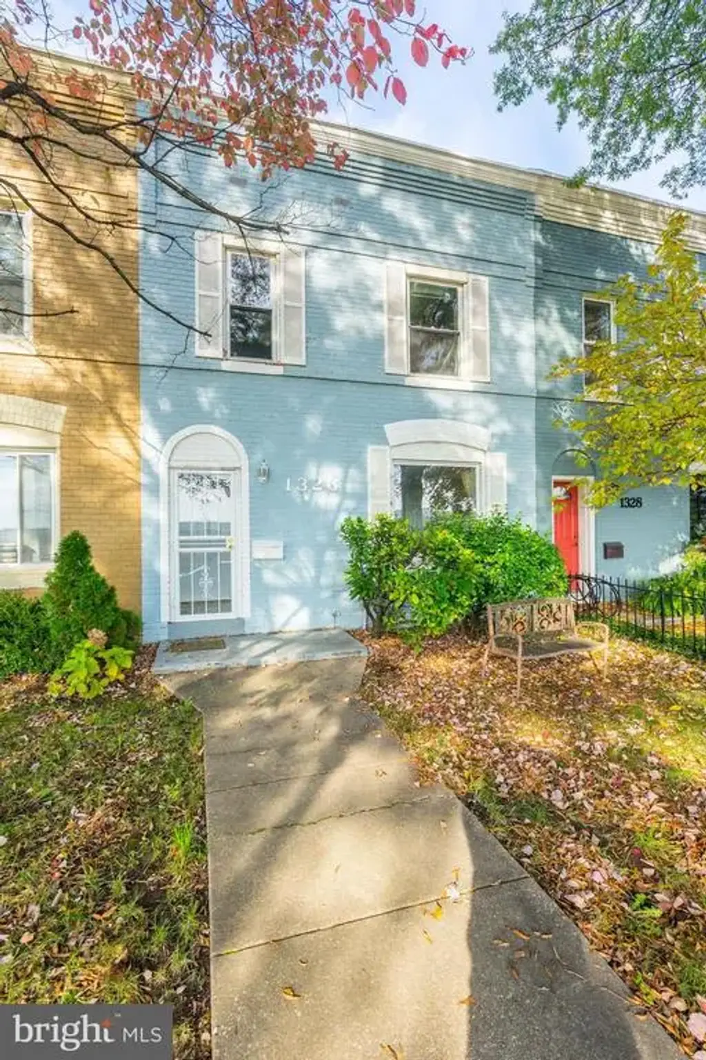 1326 L St Se, WASHINGTON