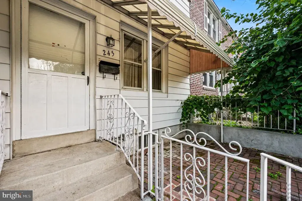 245 W 21st St, CHESTER