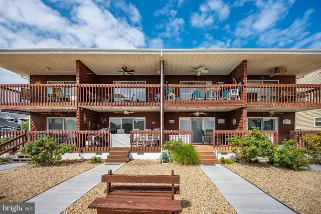 147 Newport Bay Dr #27, Ocean City
