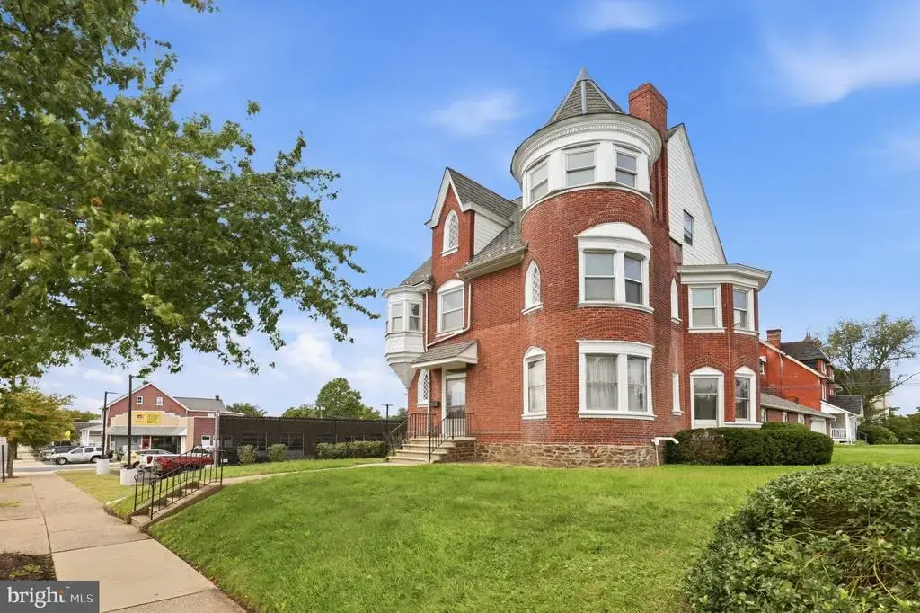 300 S Broad St, LANSDALE