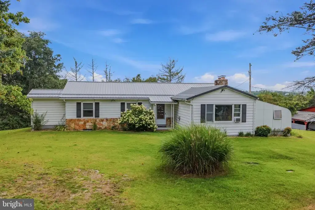 2712 Fairview Dr, BERKELEY SPRINGS