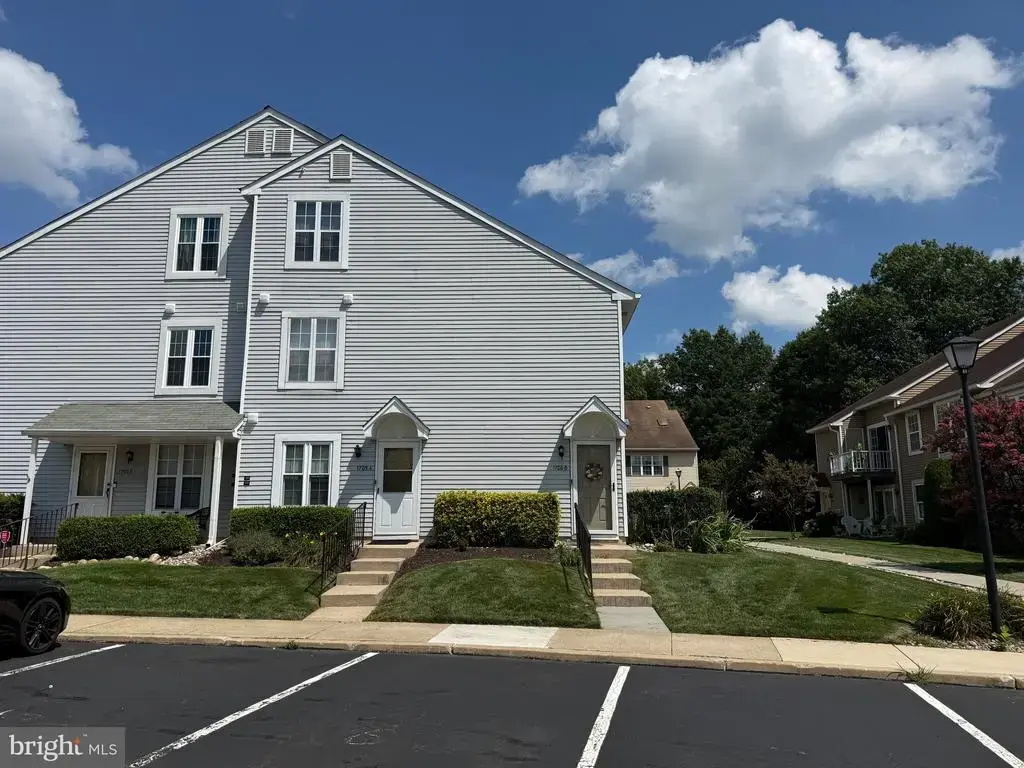 1705-a Heatherstone Ct, MOUNT LAUREL