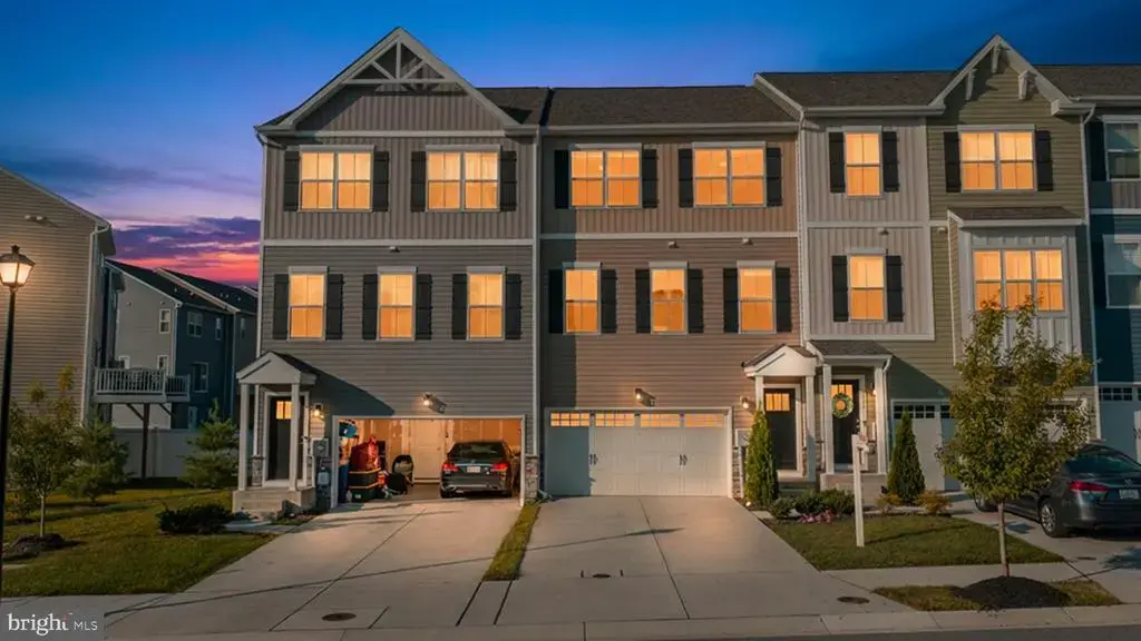 2807 Town View Cir, NEW WINDSOR