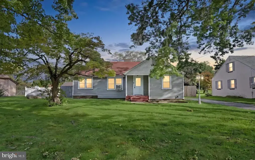 16 Linden Rd, BORDENTOWN