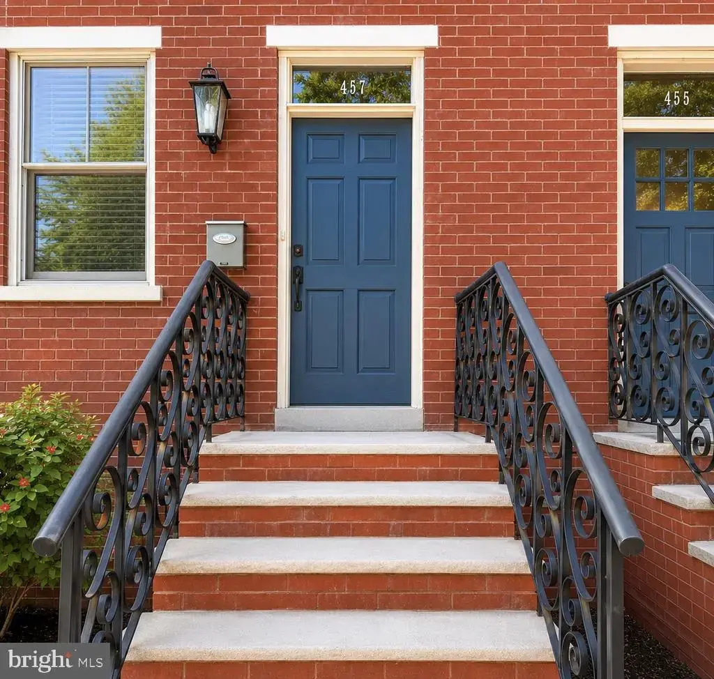 457 S 6th St, CAMDEN