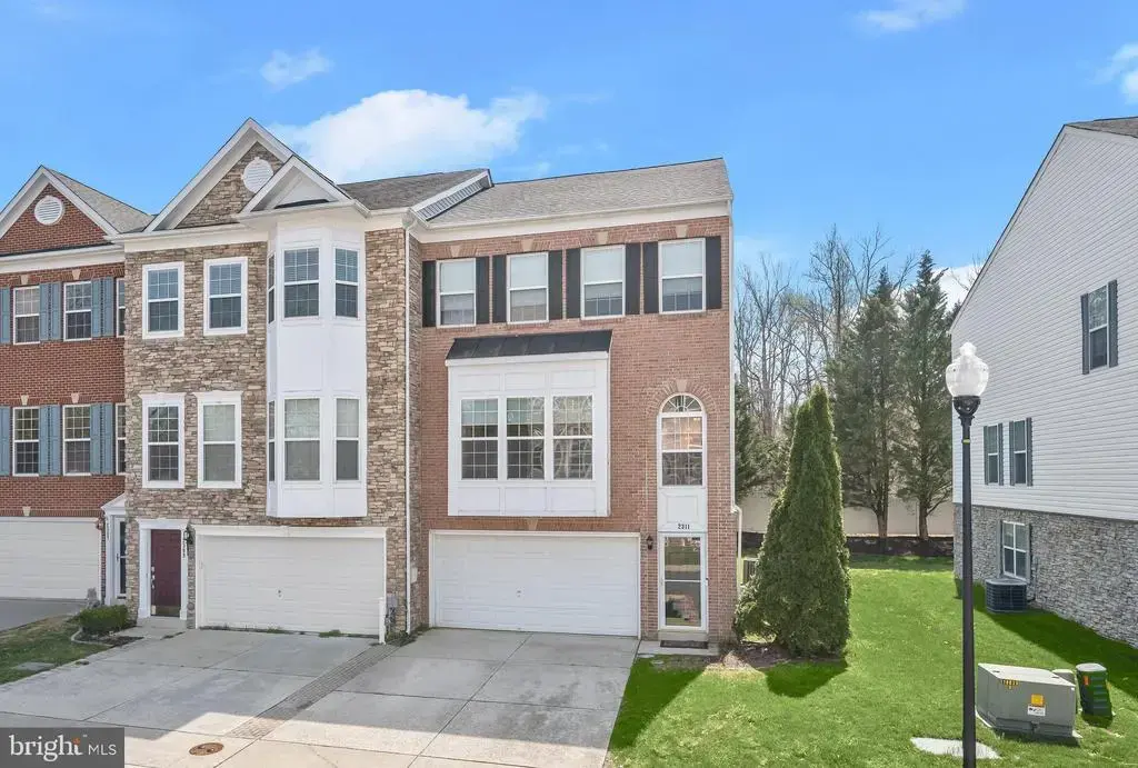 2311 Abby Rd, EDGEWATER