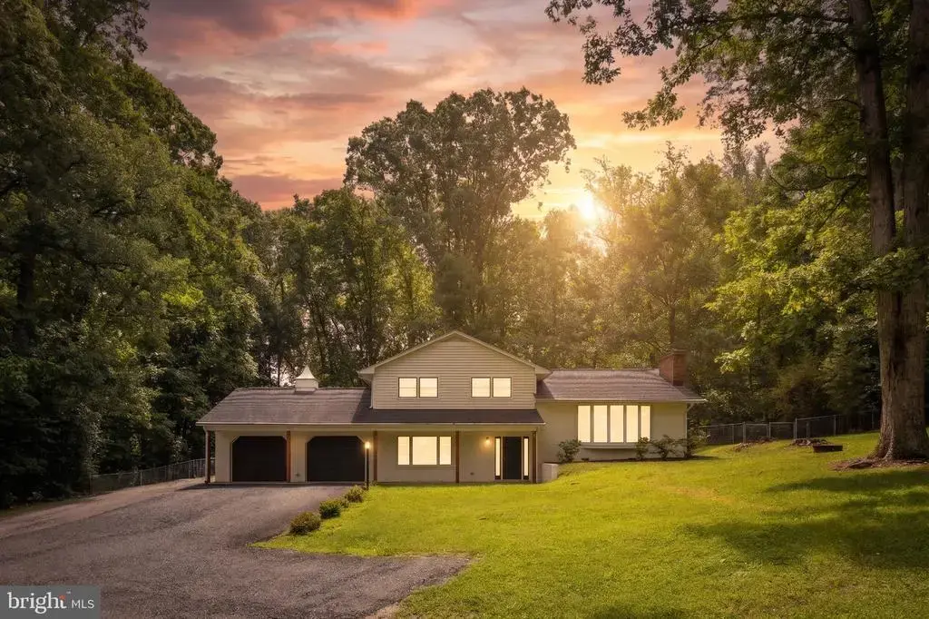 498 Brooke Rd, FREDERICKSBURG