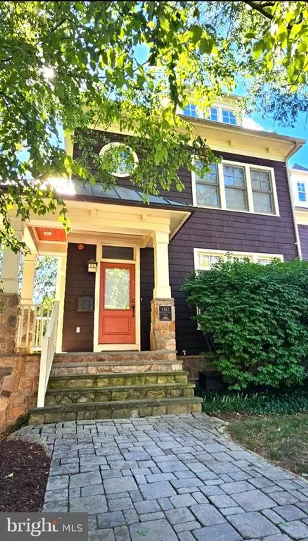 4462 Macarthur Blvd Nw, WASHINGTON