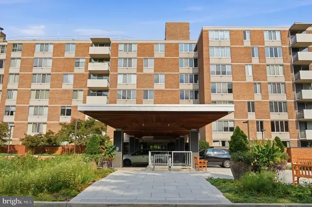 2939 Van Ness St Nw #106, Washington