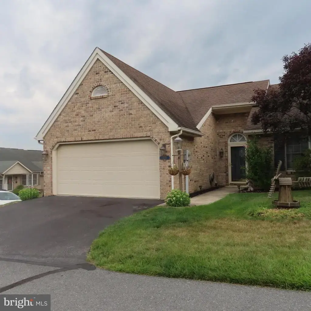 2325 Majestic Court #26, CHAMBERSBURG