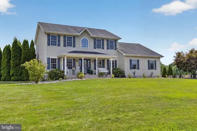419 Skyview Dr, Middletown