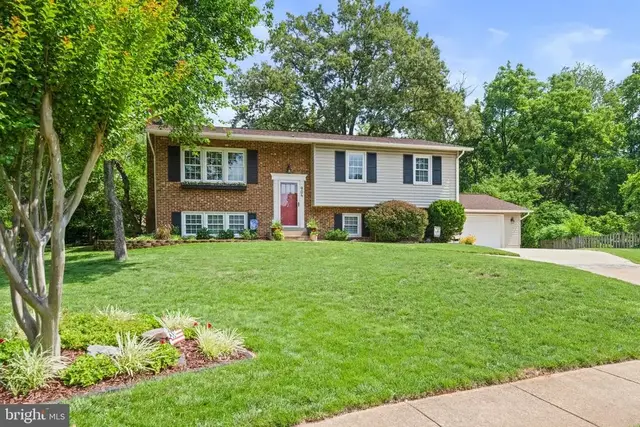 904 Dunbarton Ct, Herndon