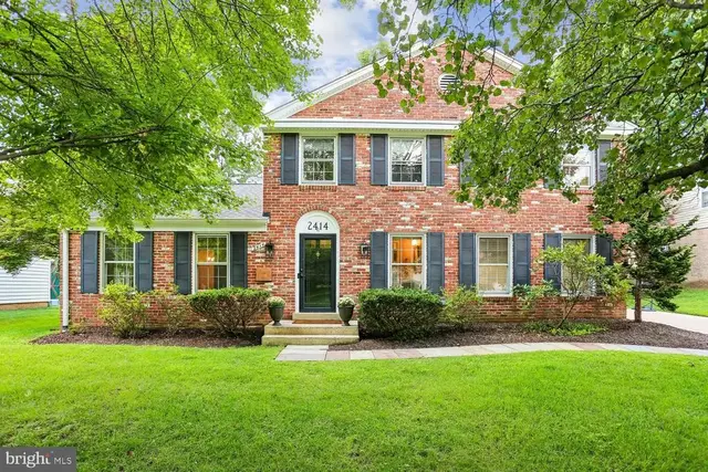 2414 Chilham Pl, Potomac