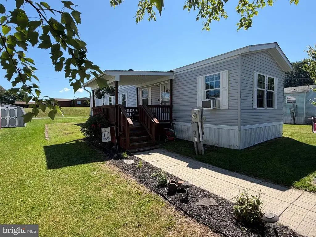 128 Country Ln, BELLEFONTE