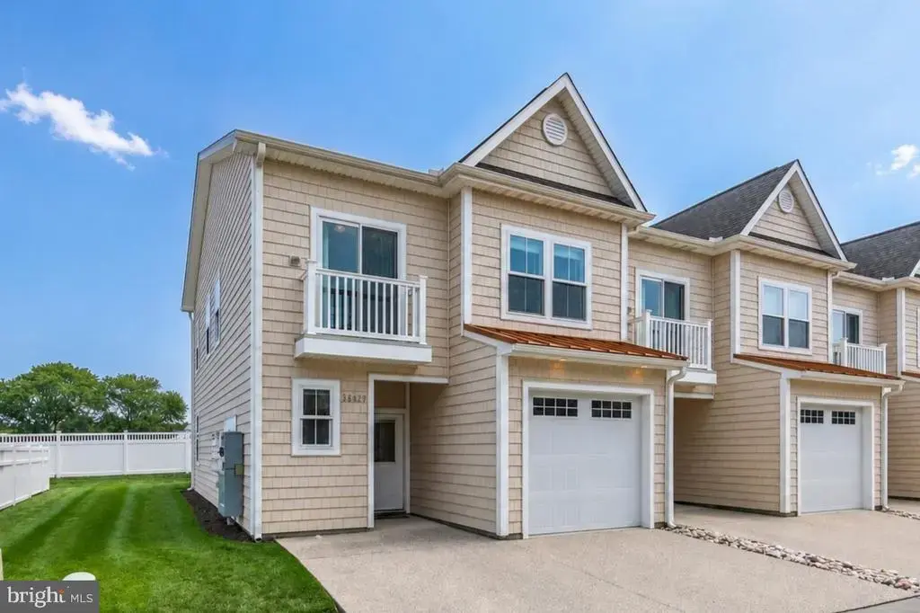 38429 Grand Ave, OCEAN VIEW