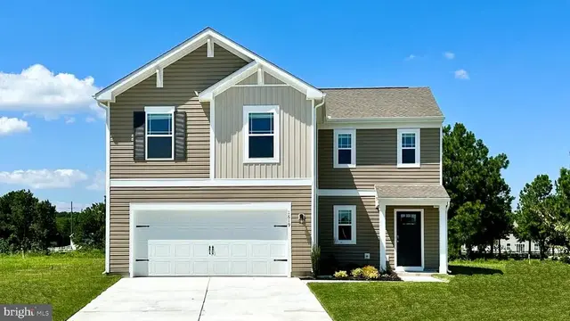 178 Sarah Side Dr, Harrington