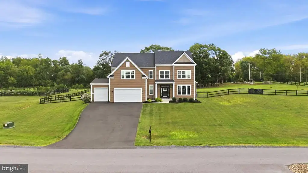 42 Flaxseed Dr, MARTINSBURG