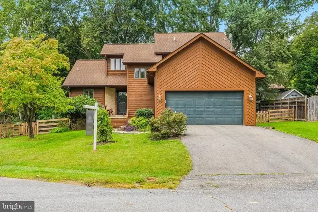 10390 Fox Meadow Cir, New Market