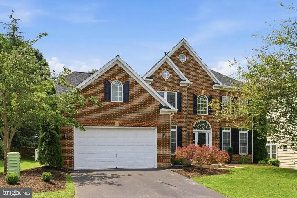 411 Glenbrook Dr, MIDDLETOWN