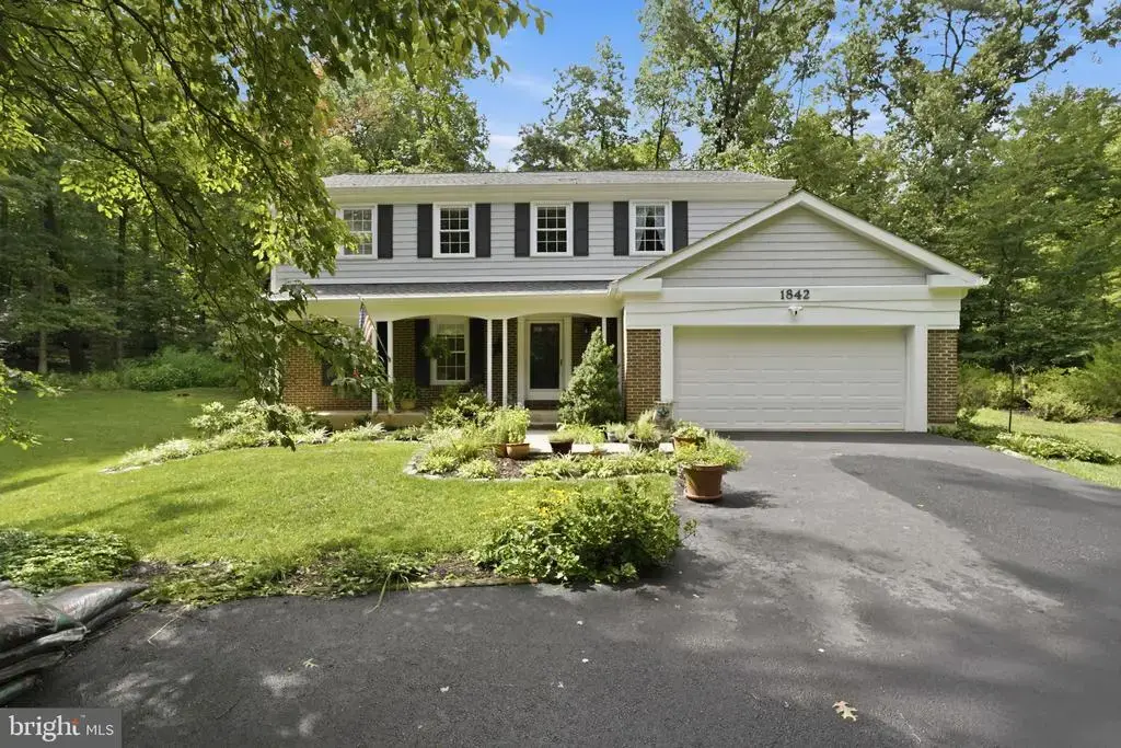 1842 Post Oak Trl, RESTON