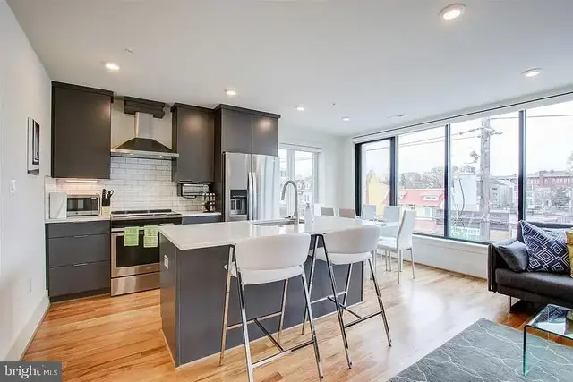 843 Upshur St Nw #301, Washington
