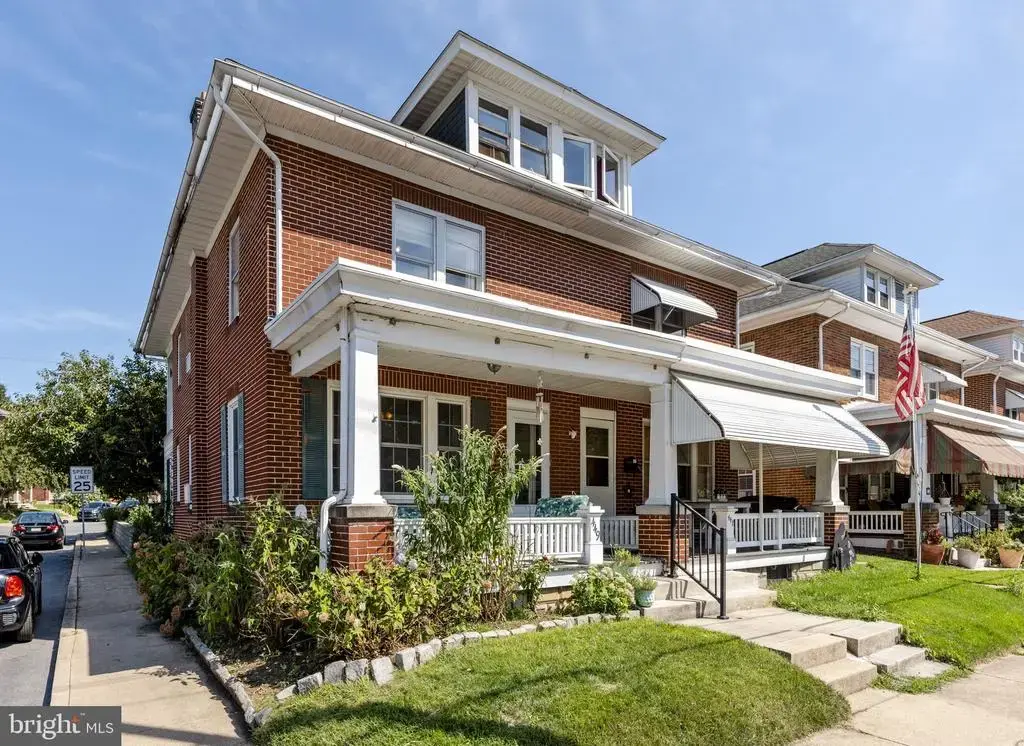 449 N State St, EPHRATA