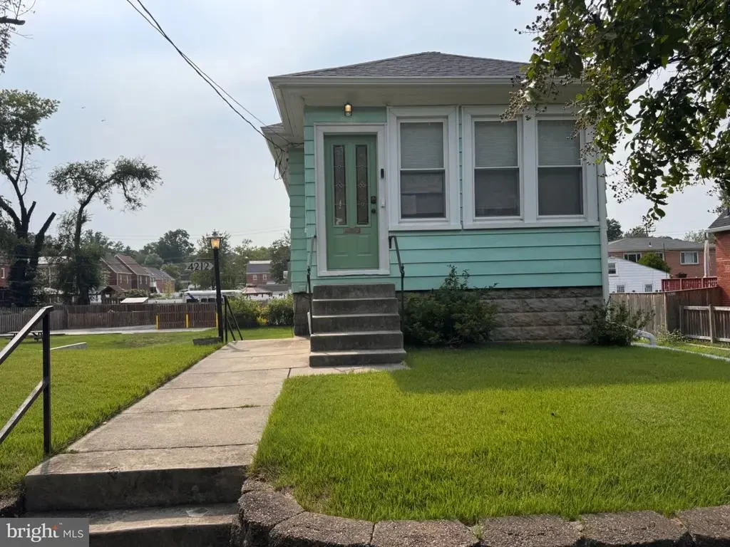 4212 22nd St Ne, WASHINGTON