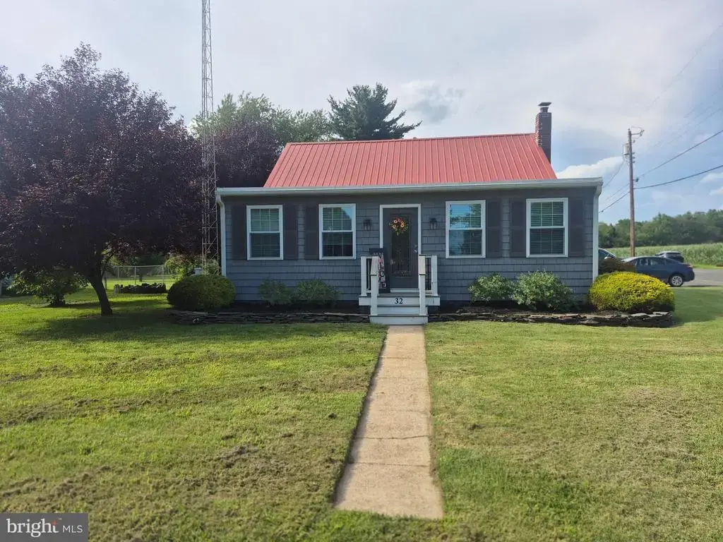 32 Franmar Dr, BRIDGETON