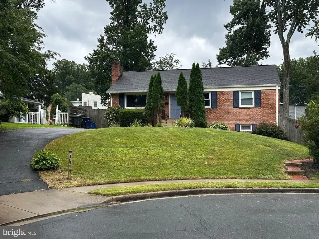 10719 Jones St, FAIRFAX