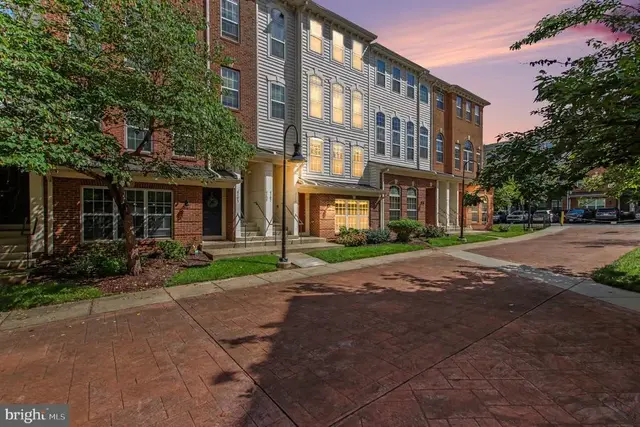 6109 Aster Haven Cir, Haymarket
