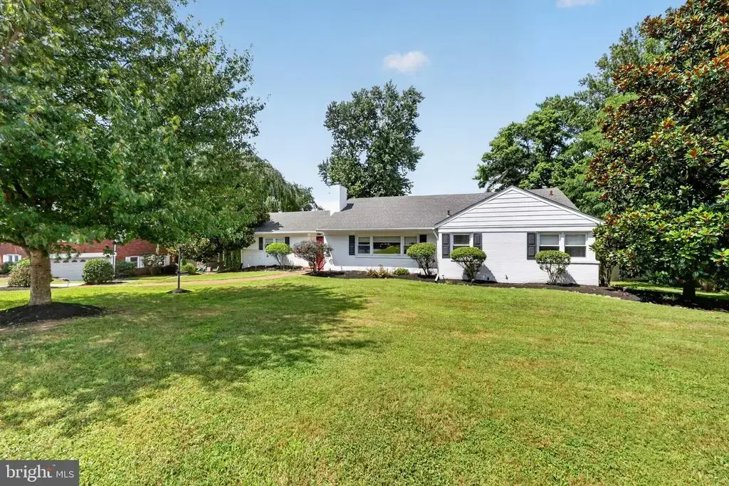 422 Conard Dr, SPRINGFIELD
