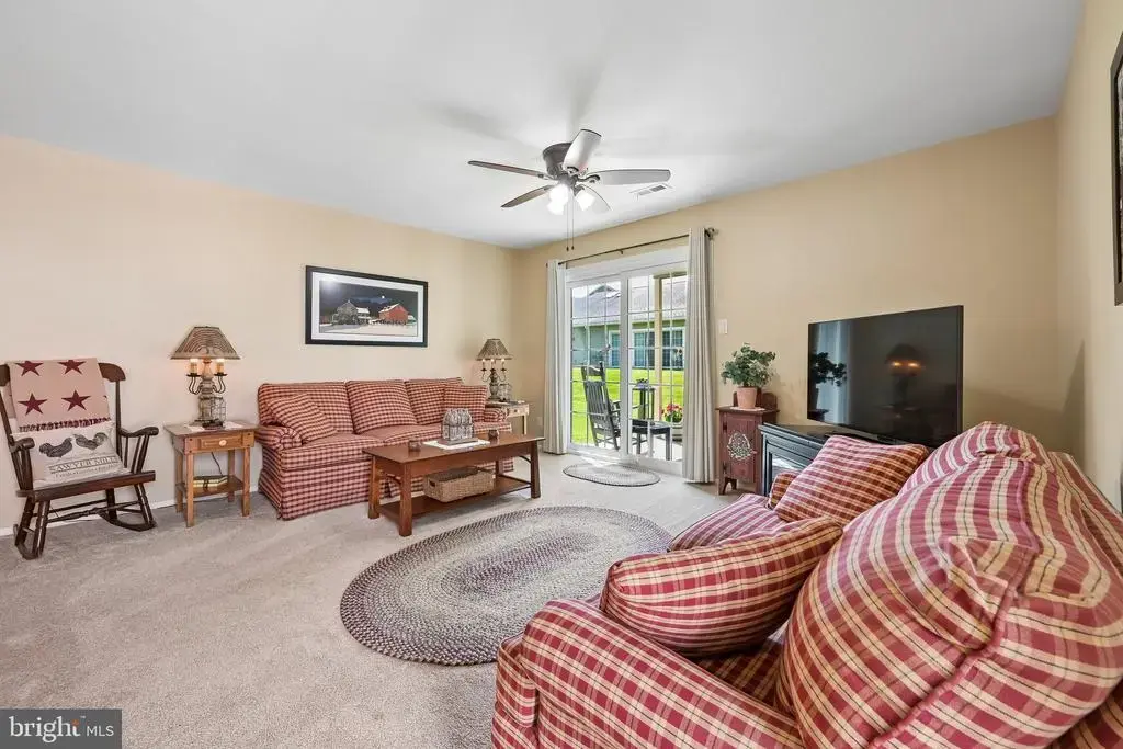 5105a Adelaide Dr, MOUNT LAUREL