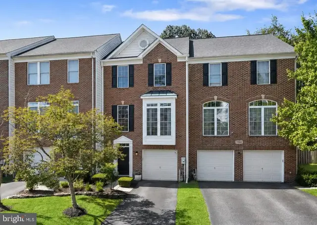 1564 Hallwood Ct, Crofton