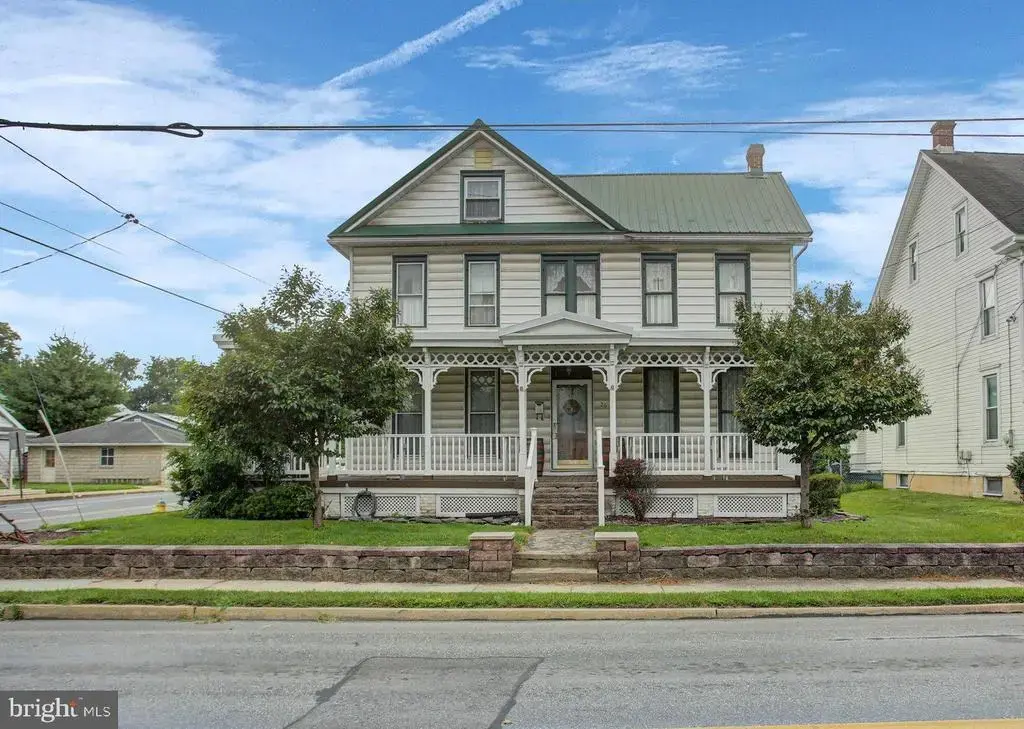 26 S Fayette St, SHIPPENSBURG